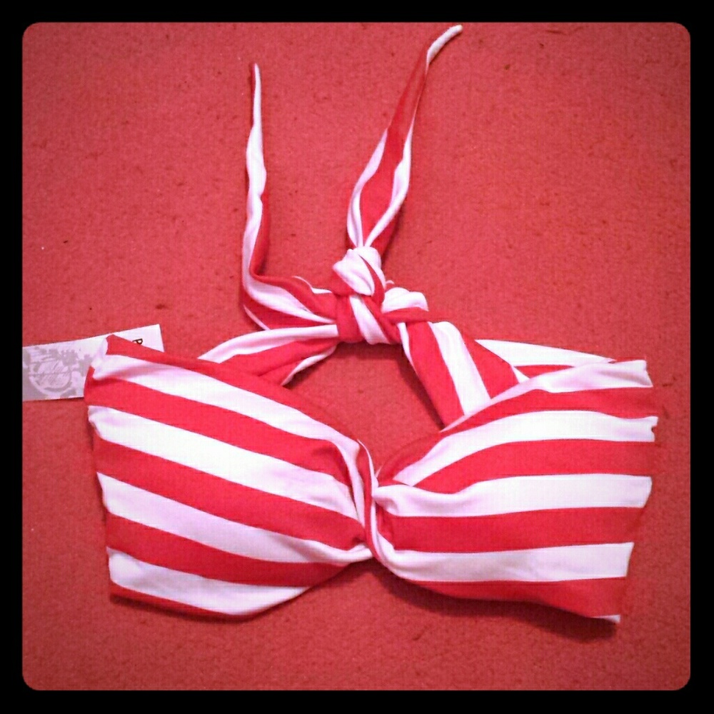 Kirra Twist Front Bandeau Swim Top